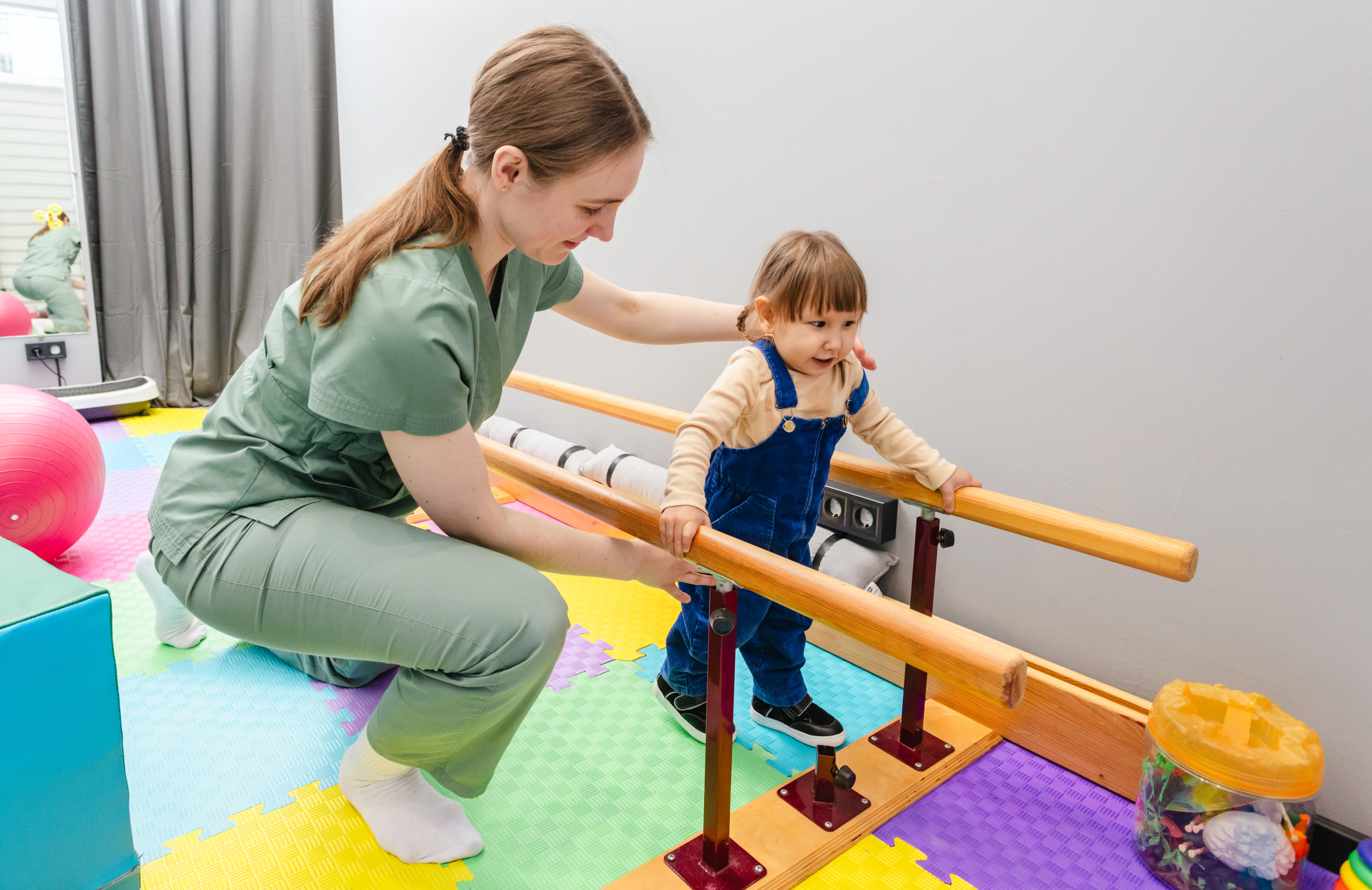 handrails-for-restoring-walking-skills-will-help-i-2025-05-13-10-31-05-utc